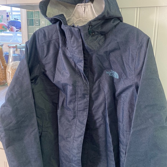 The North Face Woman's Navy Outerwear Parka S - Picture 2 of 9